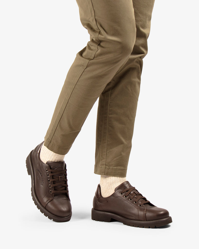 Biel zapatos de piel con forro interior de piel. marron