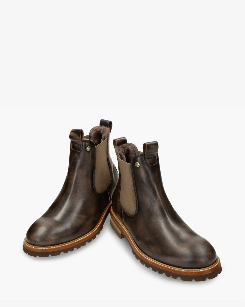 Elvin Igloo botín de piel con forro interior de pelo natural. taupe