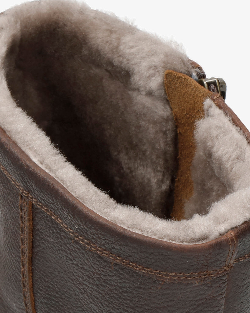 Fedro Igloo botas de piel con forro interior de pelo natural. castaño