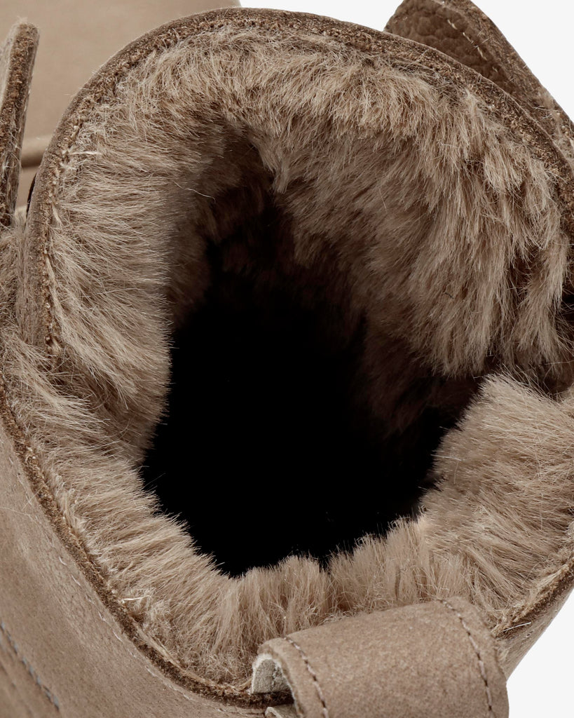 Frisia botas de piel con forro interior de pelo. taupe