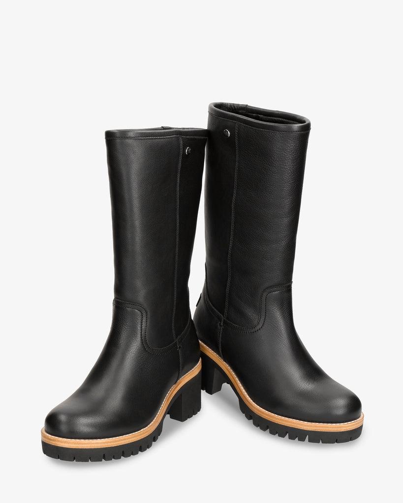 Patricia Igloo botas de piel con forro interior de pelo natural. negro