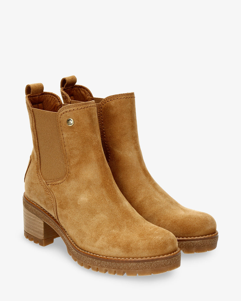 Pia botines de piel con forro interior de piel. cuero