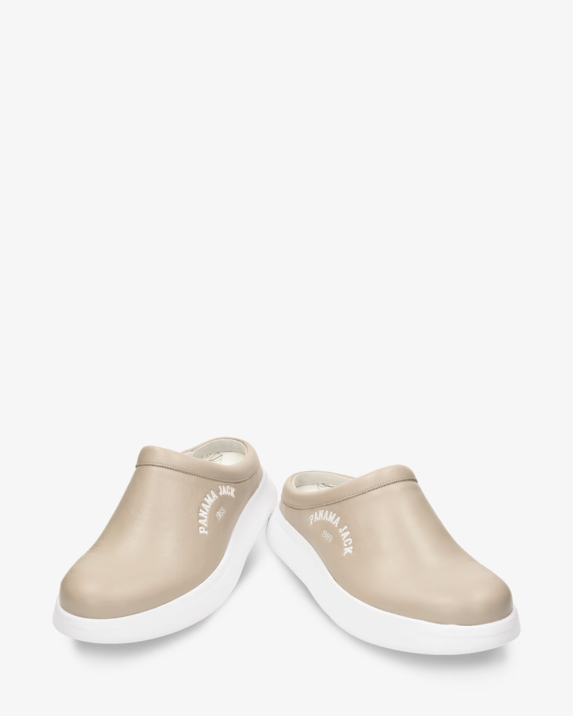 Yeray zueco de piel con forro interior de piel. taupe